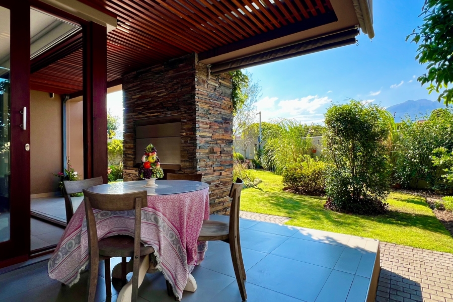 3 Bedroom Property for Sale in Earls Court Lifestyle Estate Western Cape